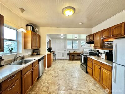 303 S Buckner Street , Centralia, WA 98531 - Photo 12