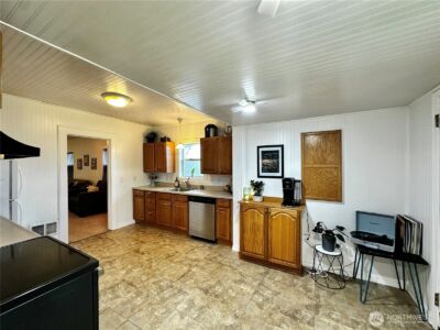 303 S Buckner Street , Centralia, WA 98531 - Photo 17