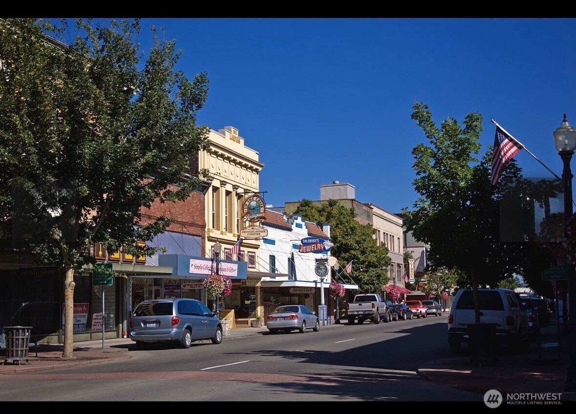 303 S Buckner Street , Centralia, WA 98531