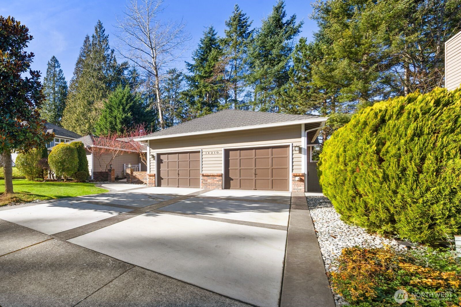14210 Cascade Drive SE, Snohomish, WA 98296