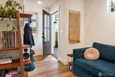 2110 N 43rd Street , Seattle, WA 98103 - Photo 4