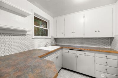 11469 37th Avenue SW, Seattle, WA 98146 - Photo 9