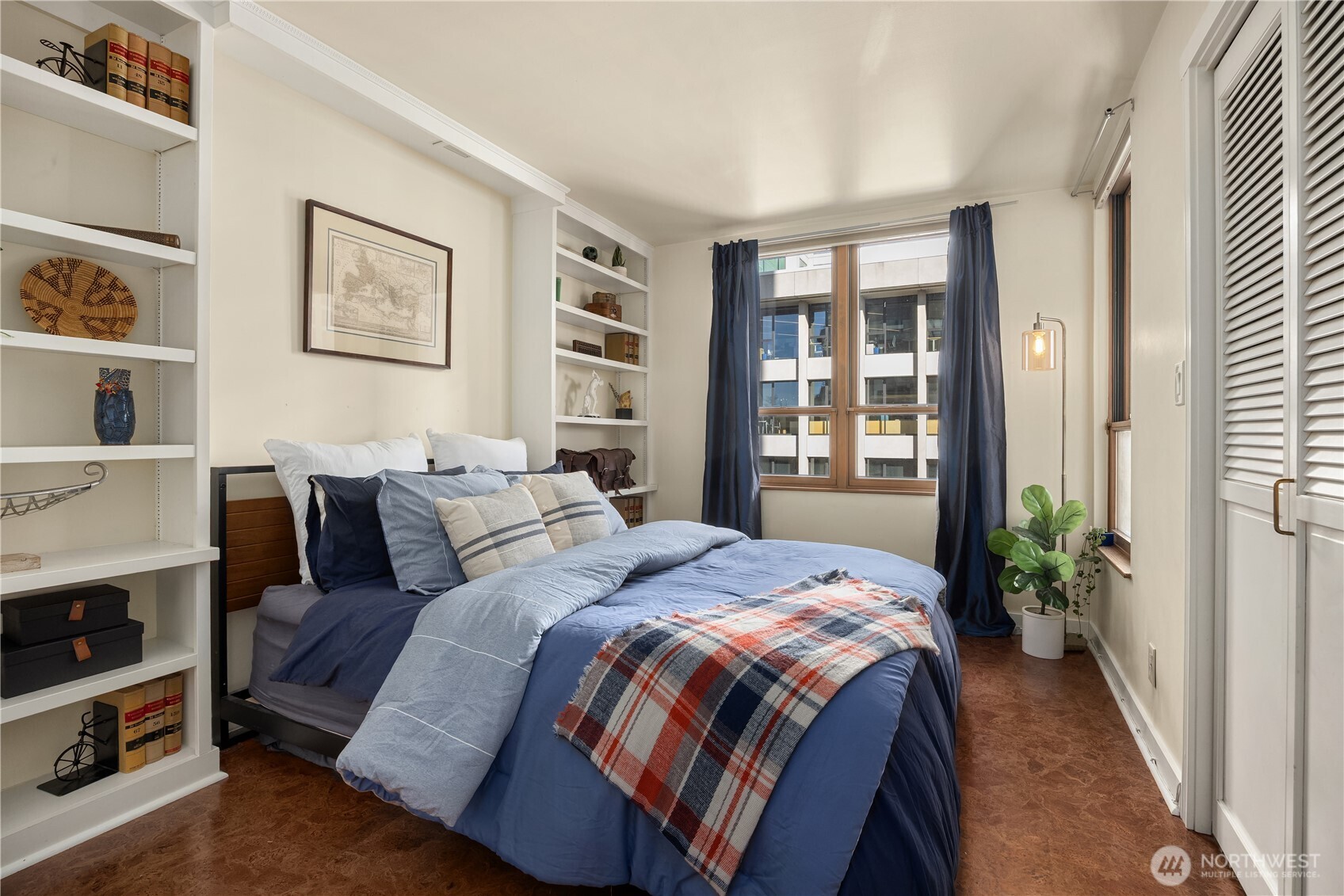 1107 1st Avenue #602, Seattle, WA 98101-2944