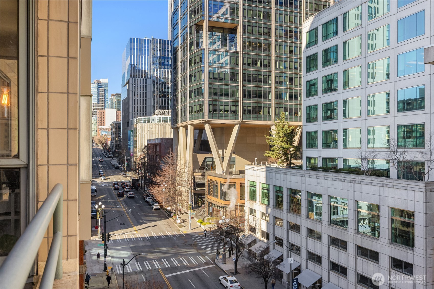 1107 1st Avenue #602, Seattle, WA 98101-2944