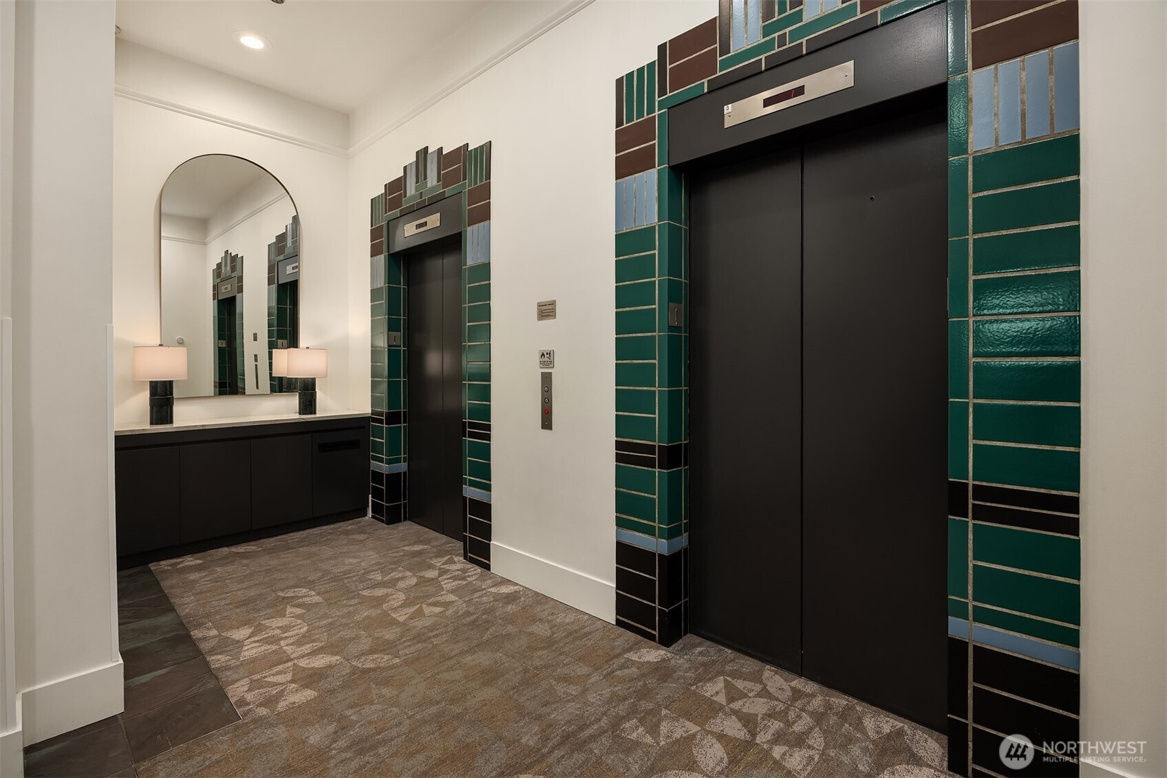 1107 1st Avenue #602, Seattle, WA 98101-2944