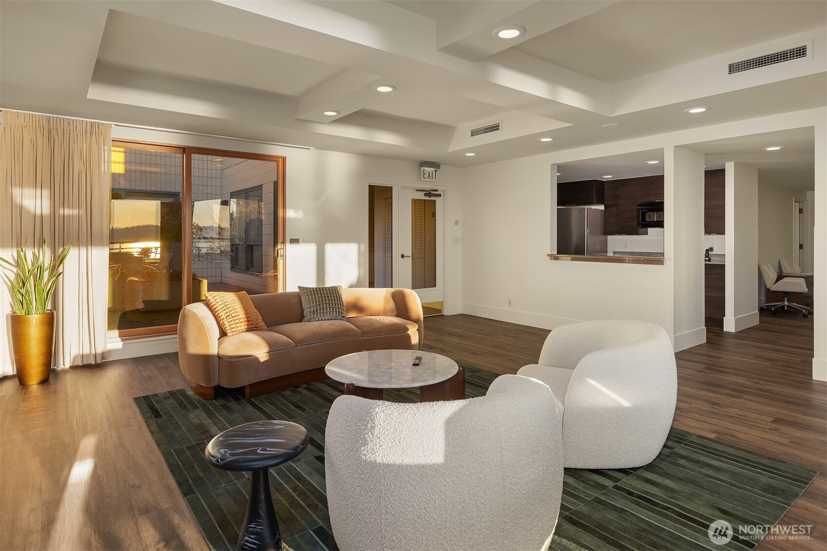 1107 1st Avenue #602, Seattle, WA 98101-2944