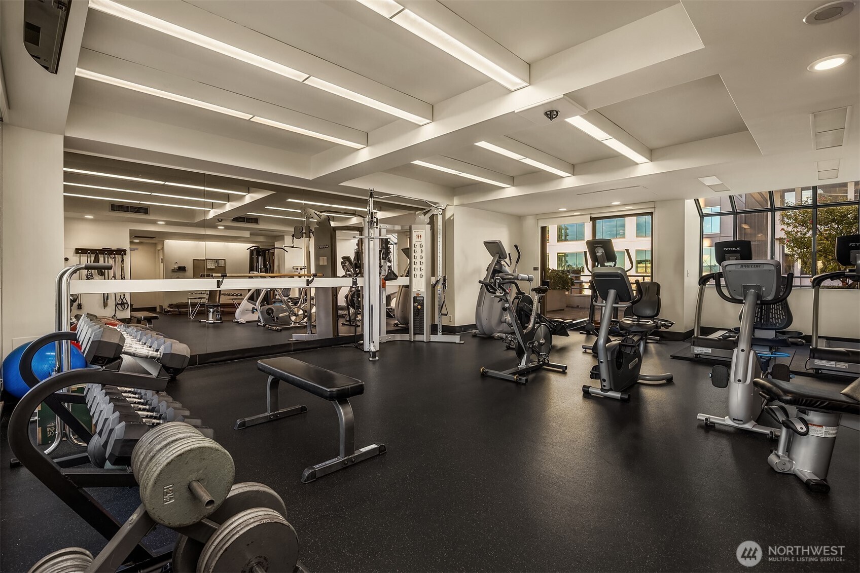 1107 1st Avenue #602, Seattle, WA 98101-2944