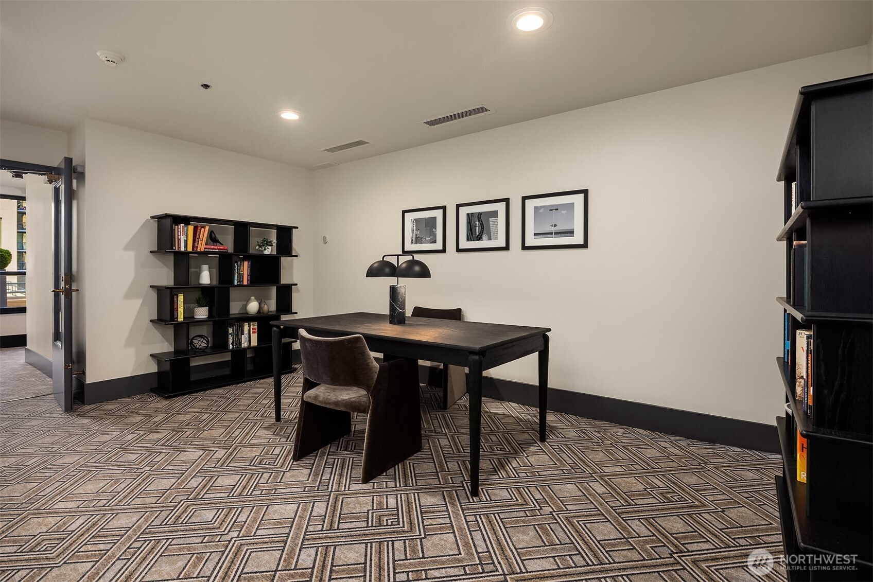 1107 1st Avenue #602, Seattle, WA 98101-2944