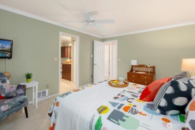 15907 NE 40th Way #32A, Redmond, WA 98052 - Photo 19