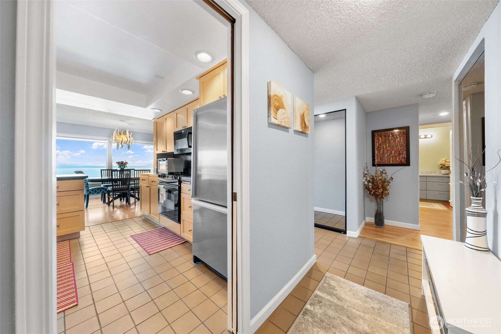 28313 Redondo Way S #102, Des Moines, WA 98198