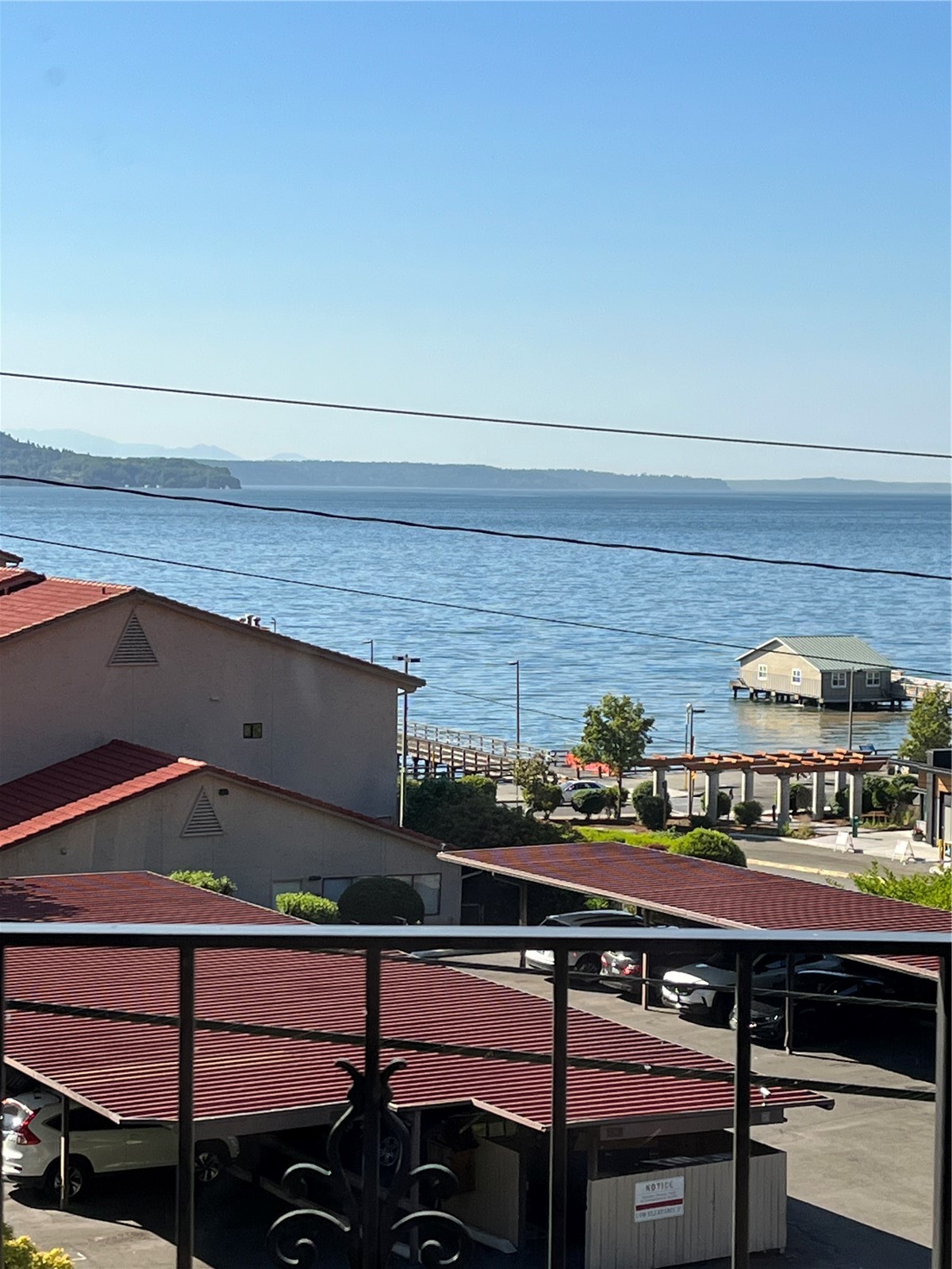 28313 Redondo Way S #102, Des Moines, WA 98198