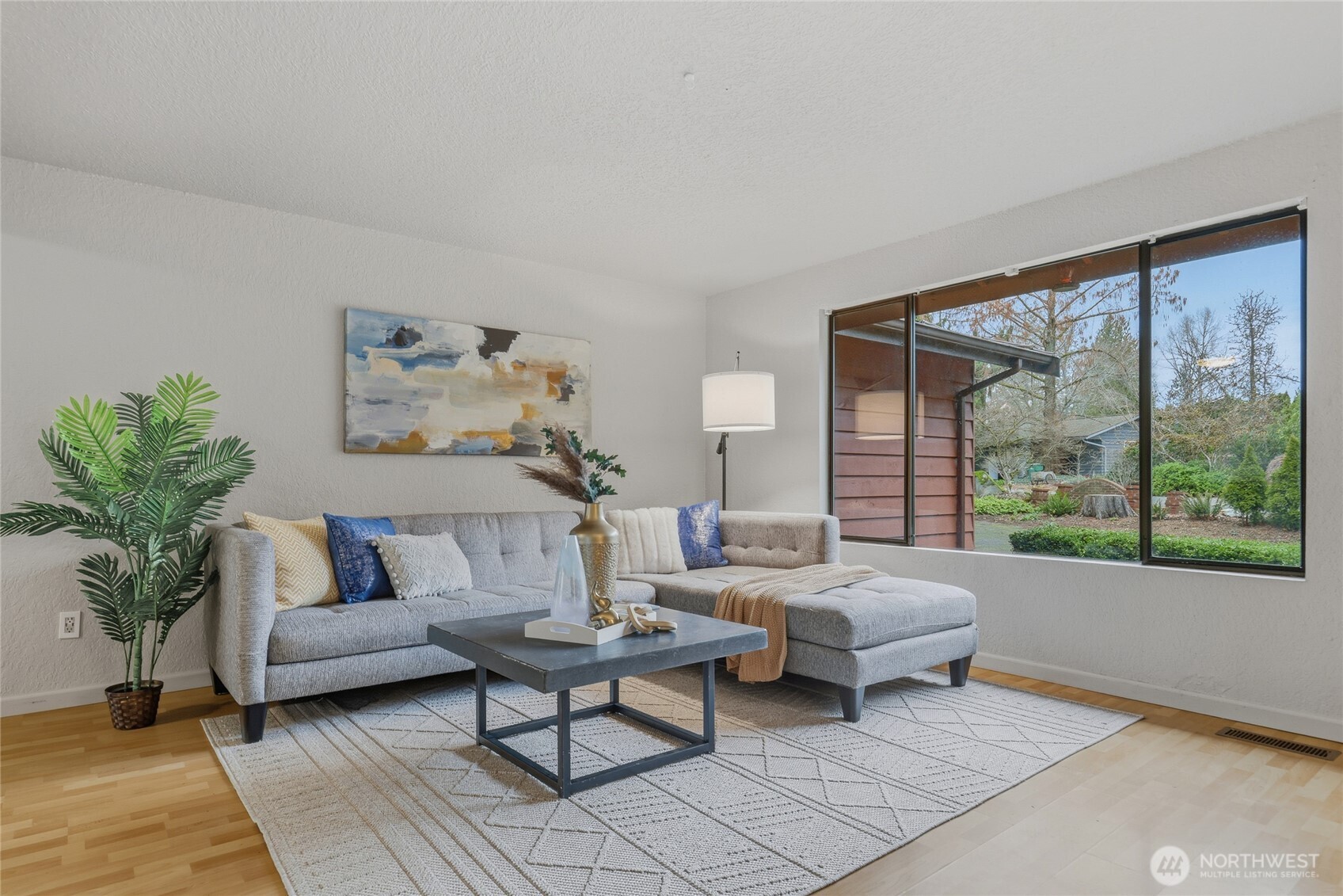 16011 2nd Place W, Lynnwood, WA 98087