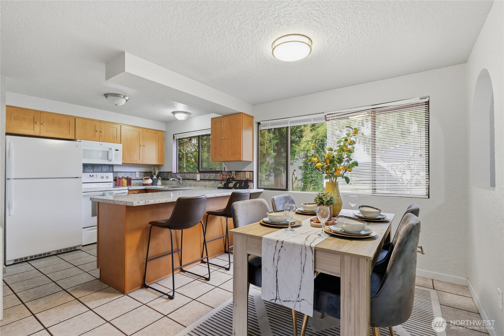 16011 2nd Place W, Lynnwood, WA 98087