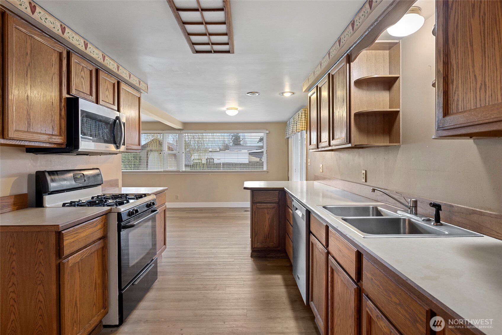 1808 S 14th Street , Mount Vernon, WA 98274