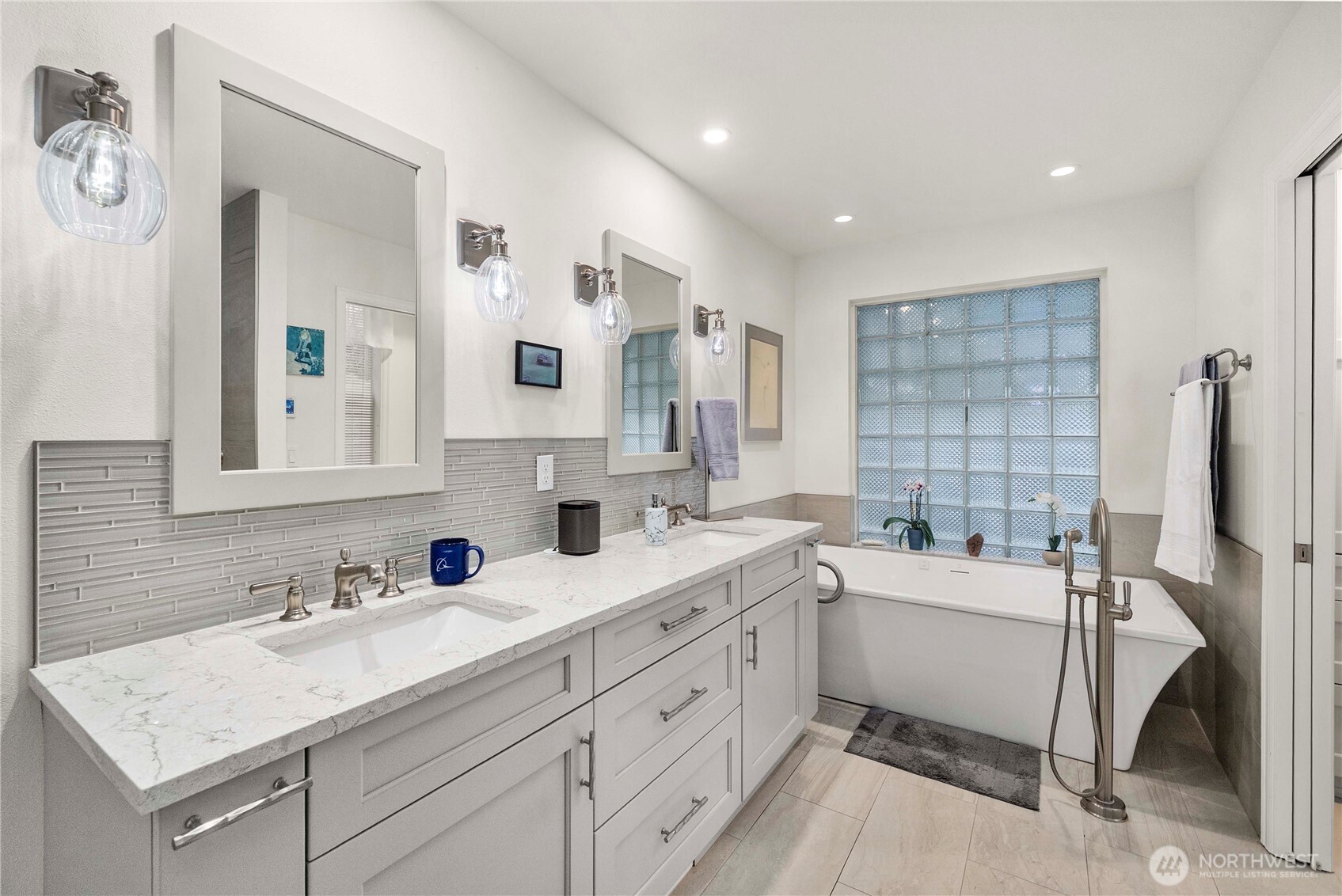 10316 43rd Street E, Edgewood, WA 98372-2131