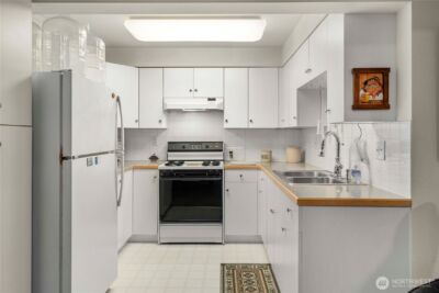 10316 43rd Street E, Edgewood, WA 98372-2131 - Photo 33