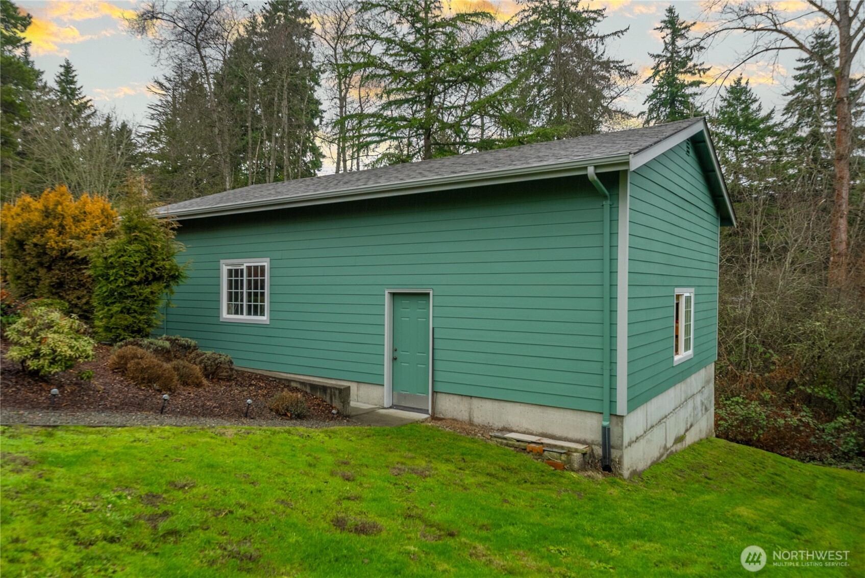 10316 43rd Street E, Edgewood, WA 98372-2131