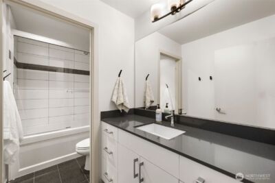 2422 55th Avenue SW, Seattle, WA 98116 - Photo 20