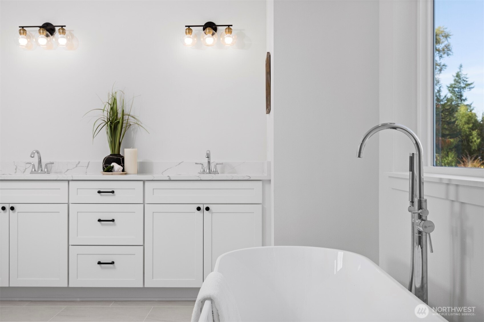 224 N 54th Place , Mount Vernon, WA 98273