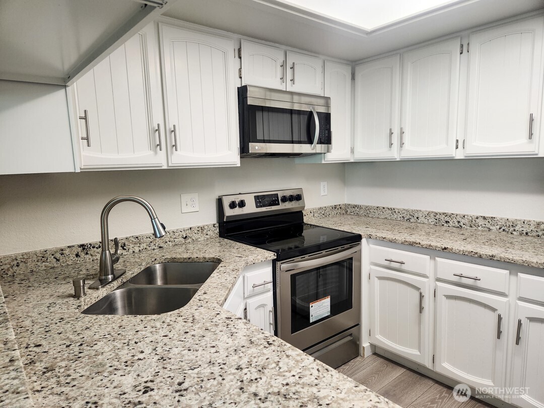 2611 NE 4th Street #234, Renton, WA 98056