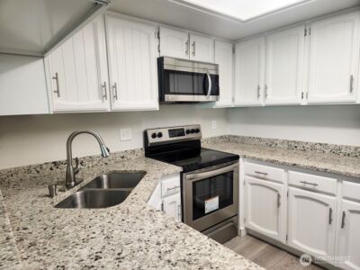 2611 NE 4th Street #234, Renton, WA 98056 - Photo 4