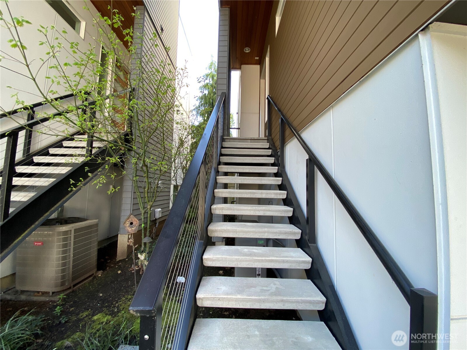 213 4th Court S, Kirkland, WA 98033