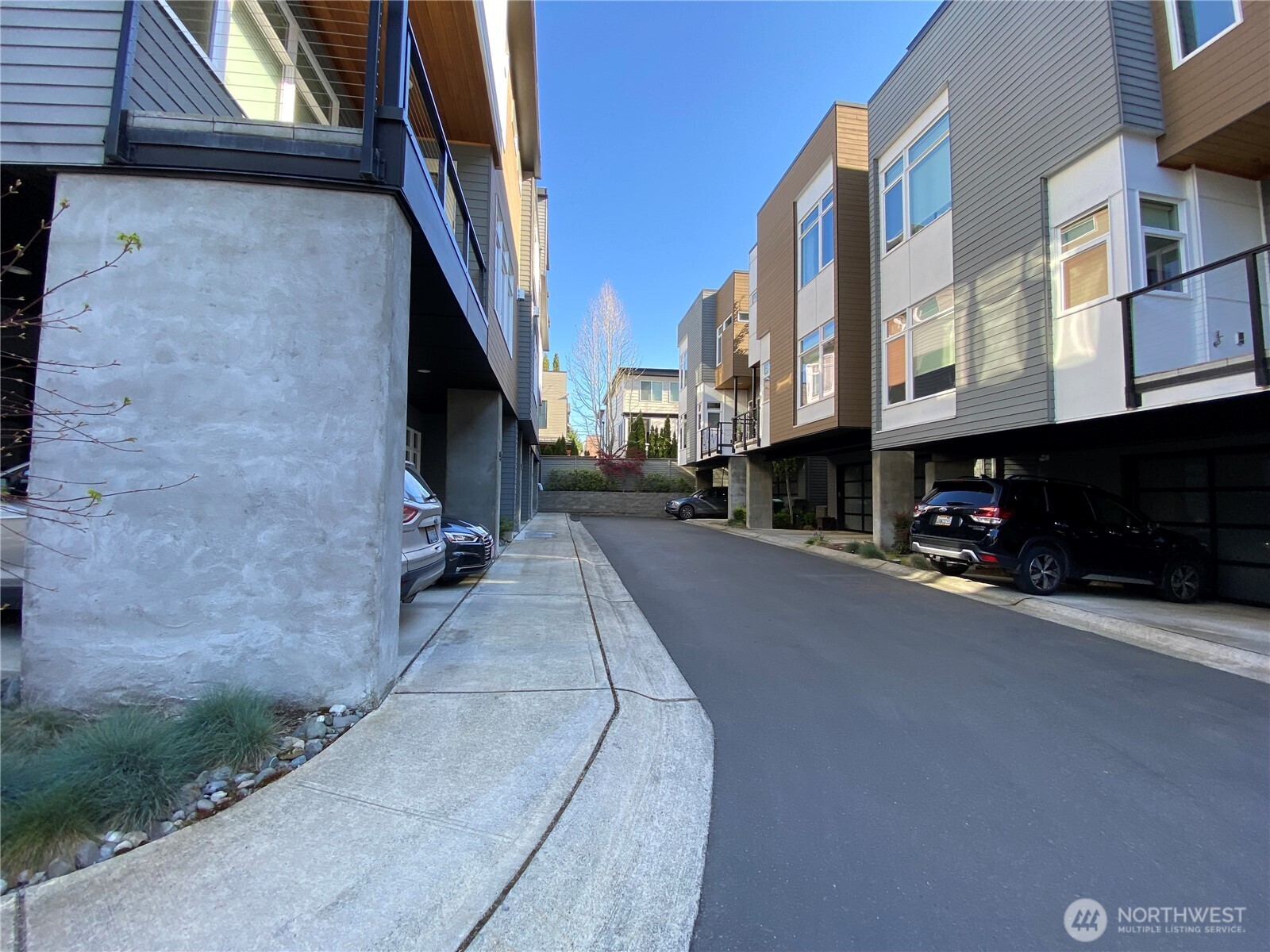 213 4th Court S, Kirkland, WA 98033