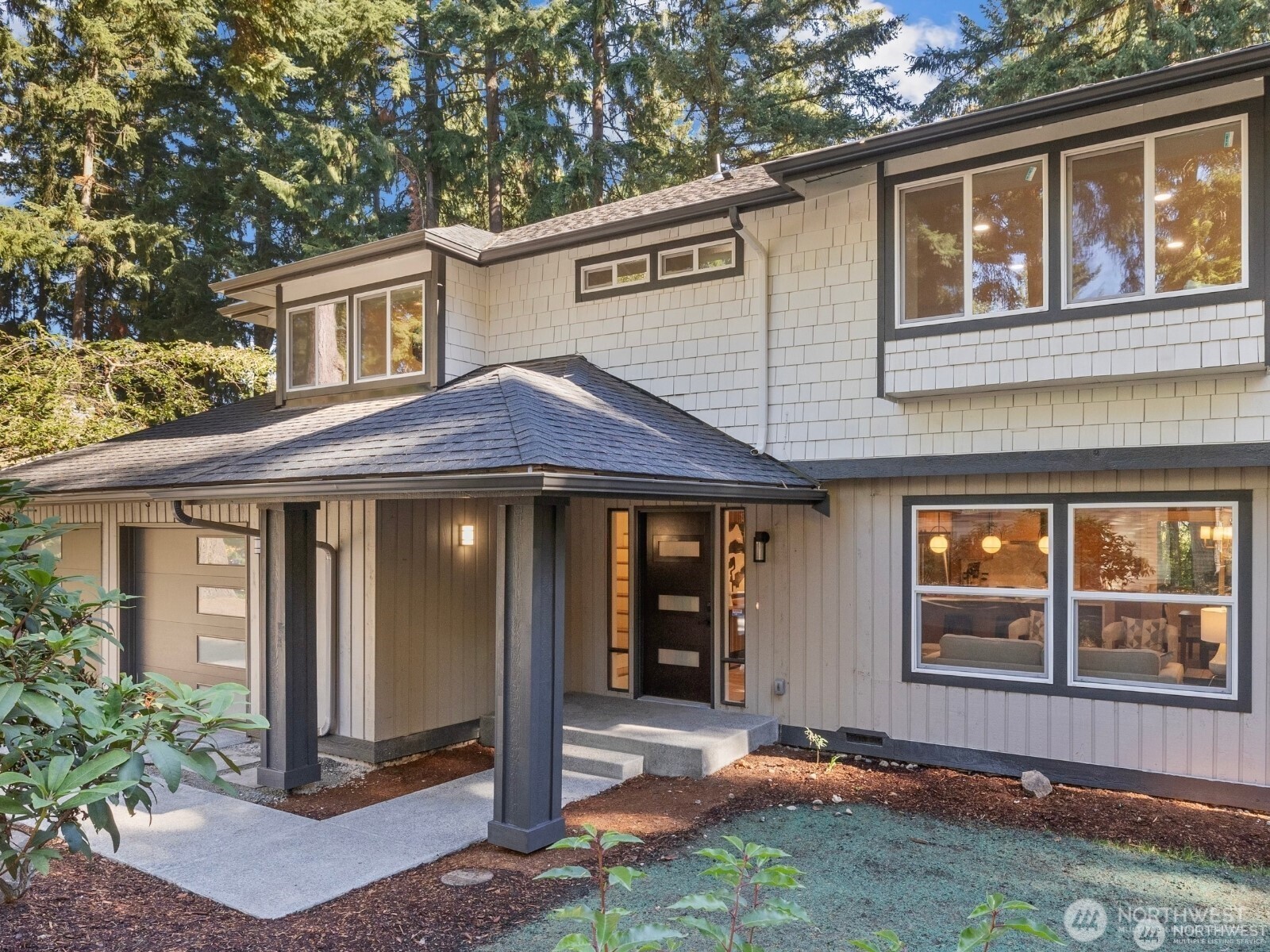 10406 115th Place NE, Kirkland, WA 98033-5017