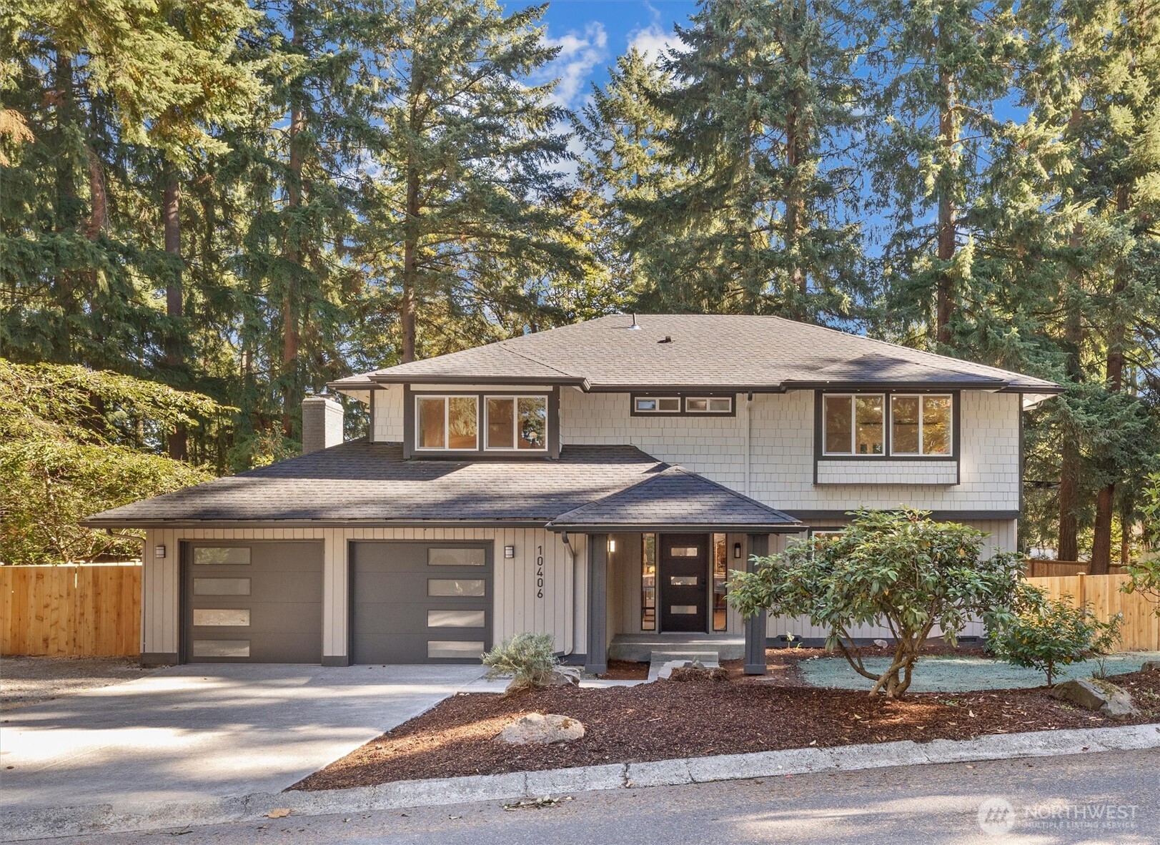 10406 115th Place NE, Kirkland, WA 98033-5017