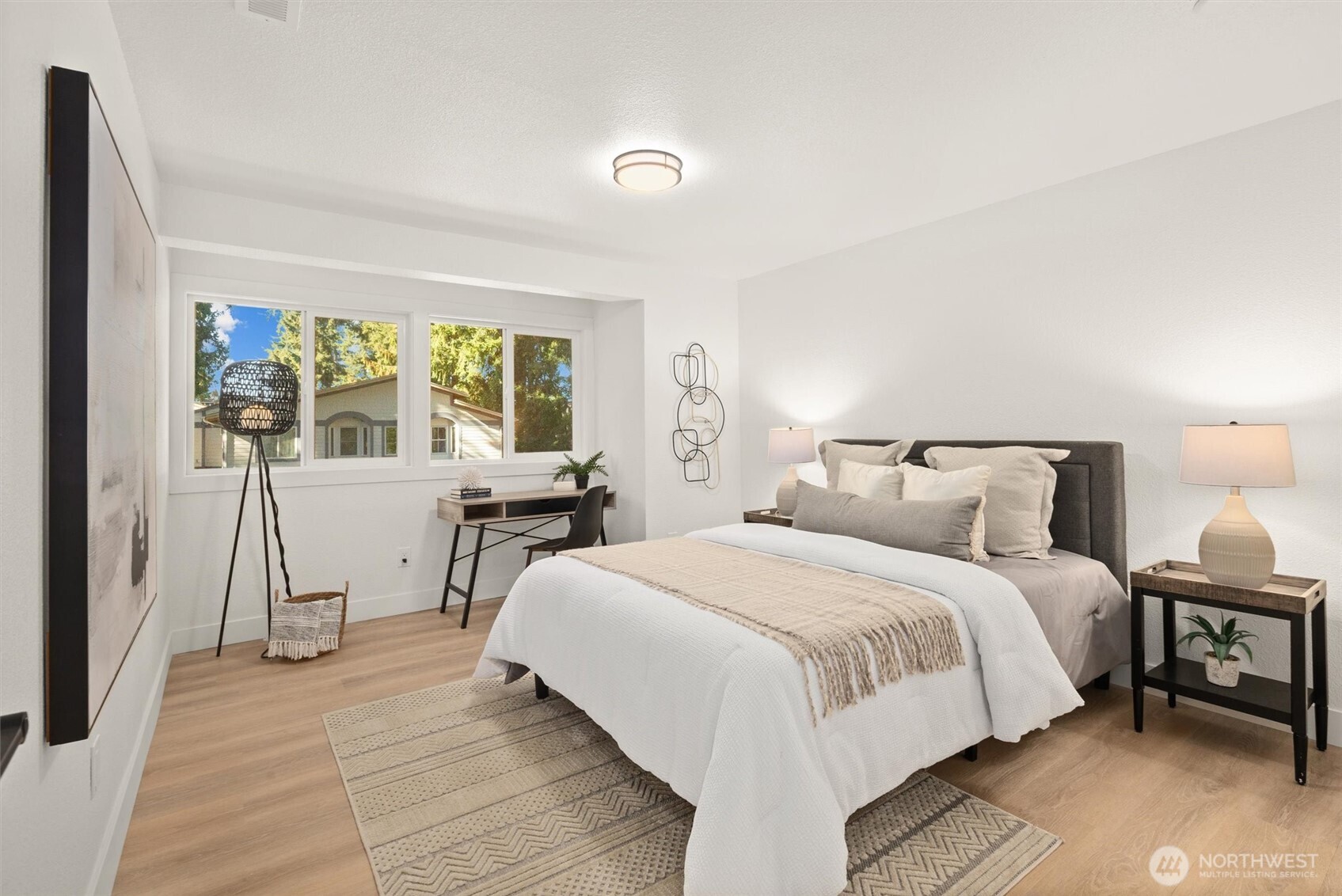 10406 115th Place NE, Kirkland, WA 98033-5017