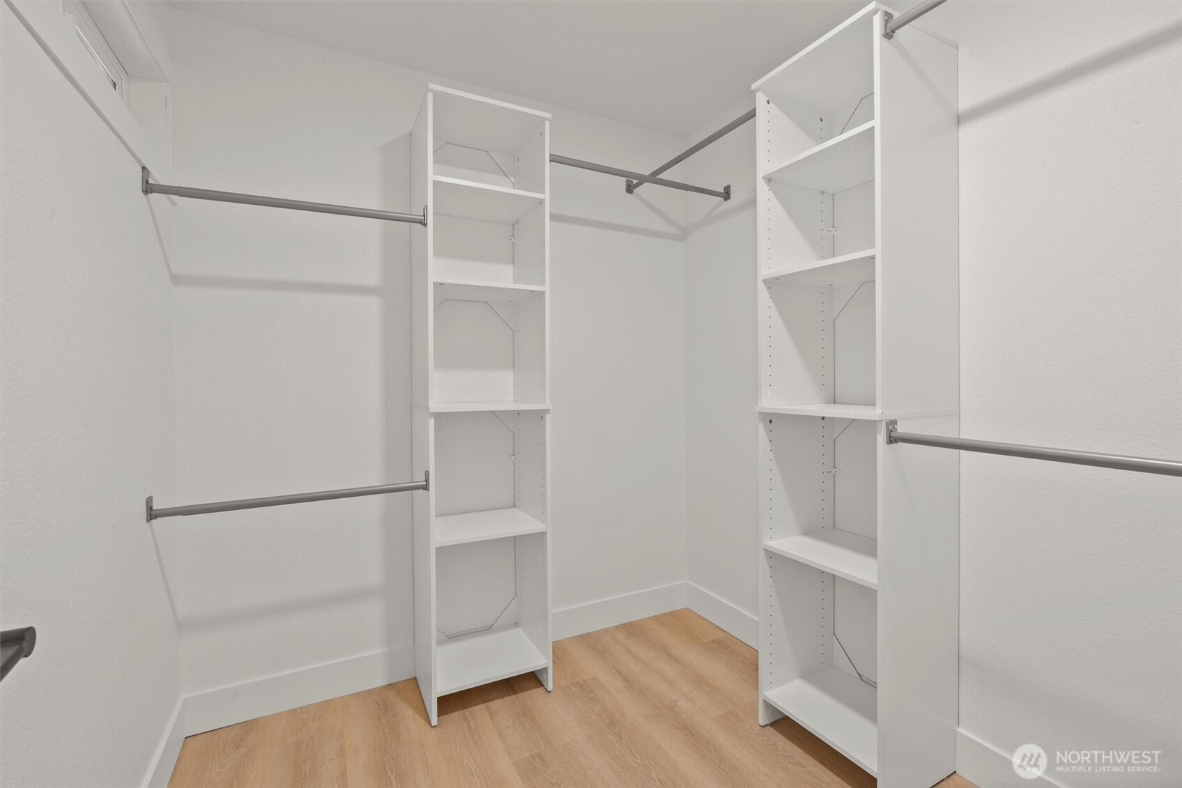 10406 115th Place NE, Kirkland, WA 98033-5017