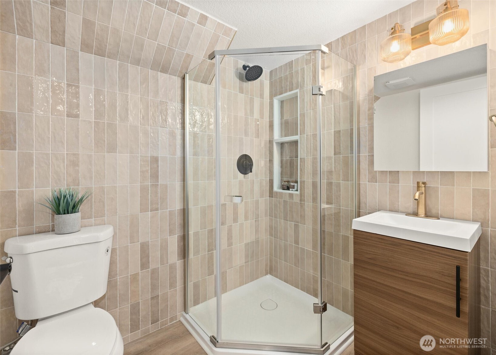 10406 115th Place NE, Kirkland, WA 98033-5017