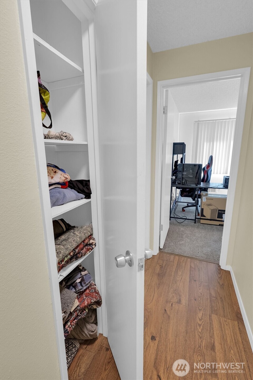 330 Elm St #201, Everett, WA 98203