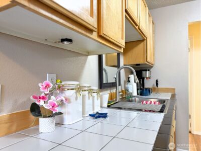 330 Elm St #201, Everett, WA 98203 - Photo 6