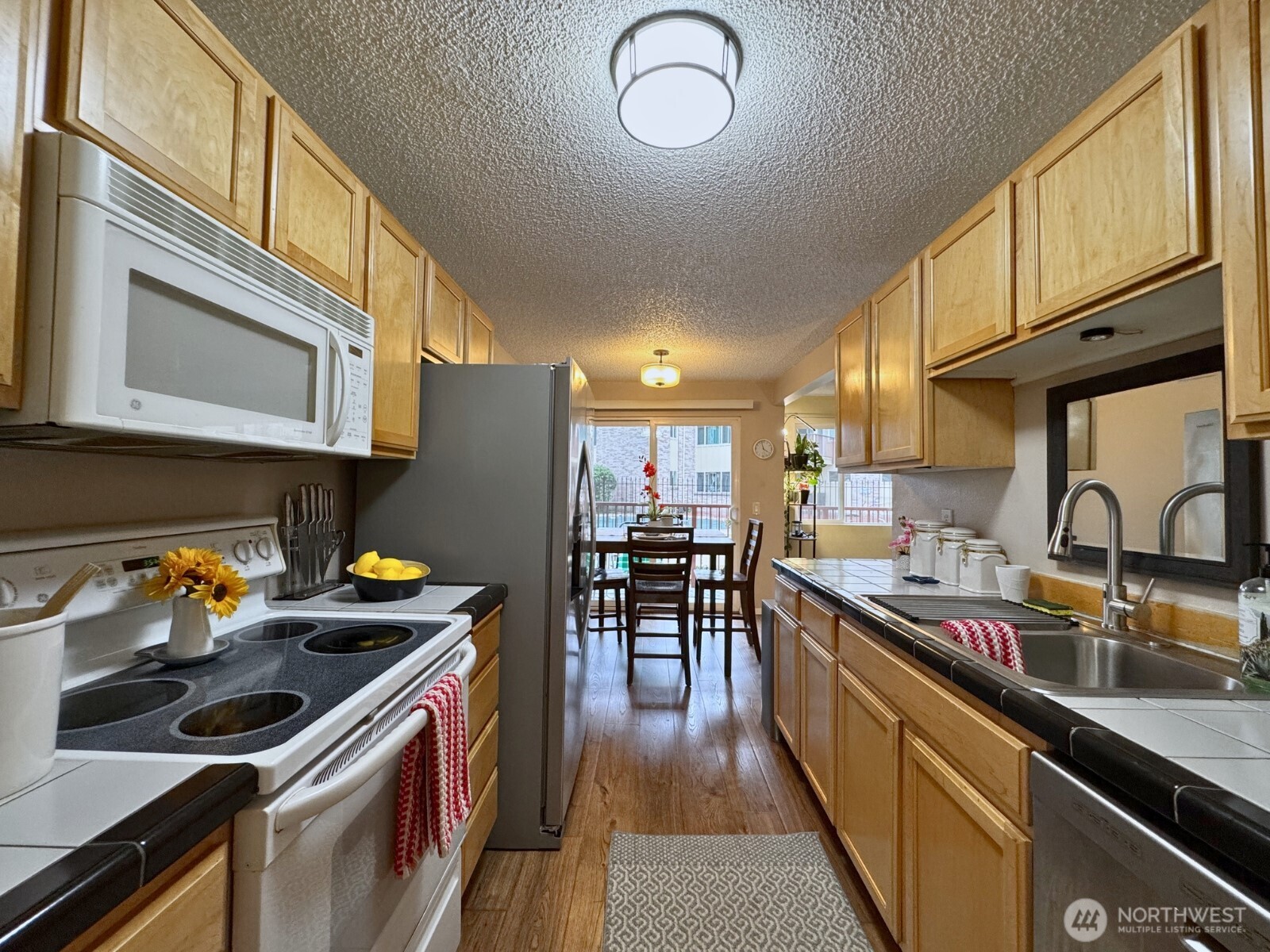 330 Elm St #201, Everett, WA 98203