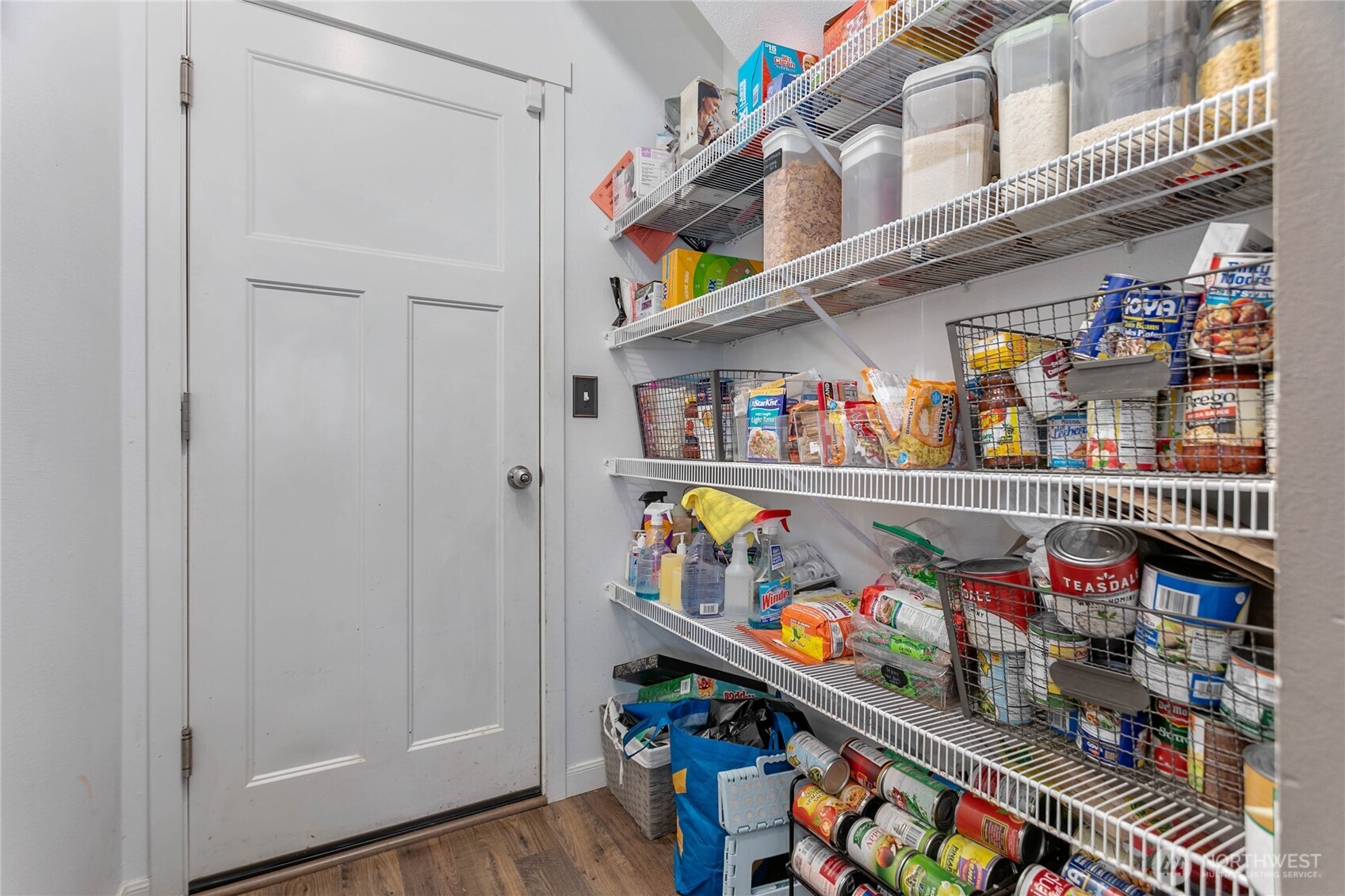 716 Brookstone Street , Mount Vernon, WA 98273