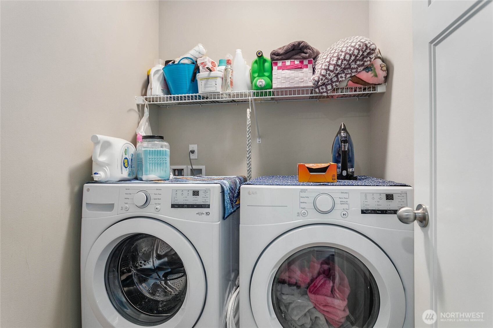 716 Brookstone Street , Mount Vernon, WA 98273