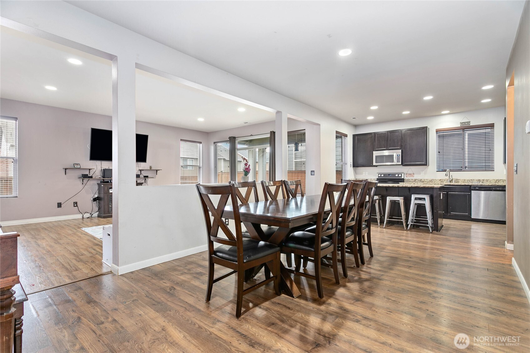 716 Brookstone Street , Mount Vernon, WA 98273