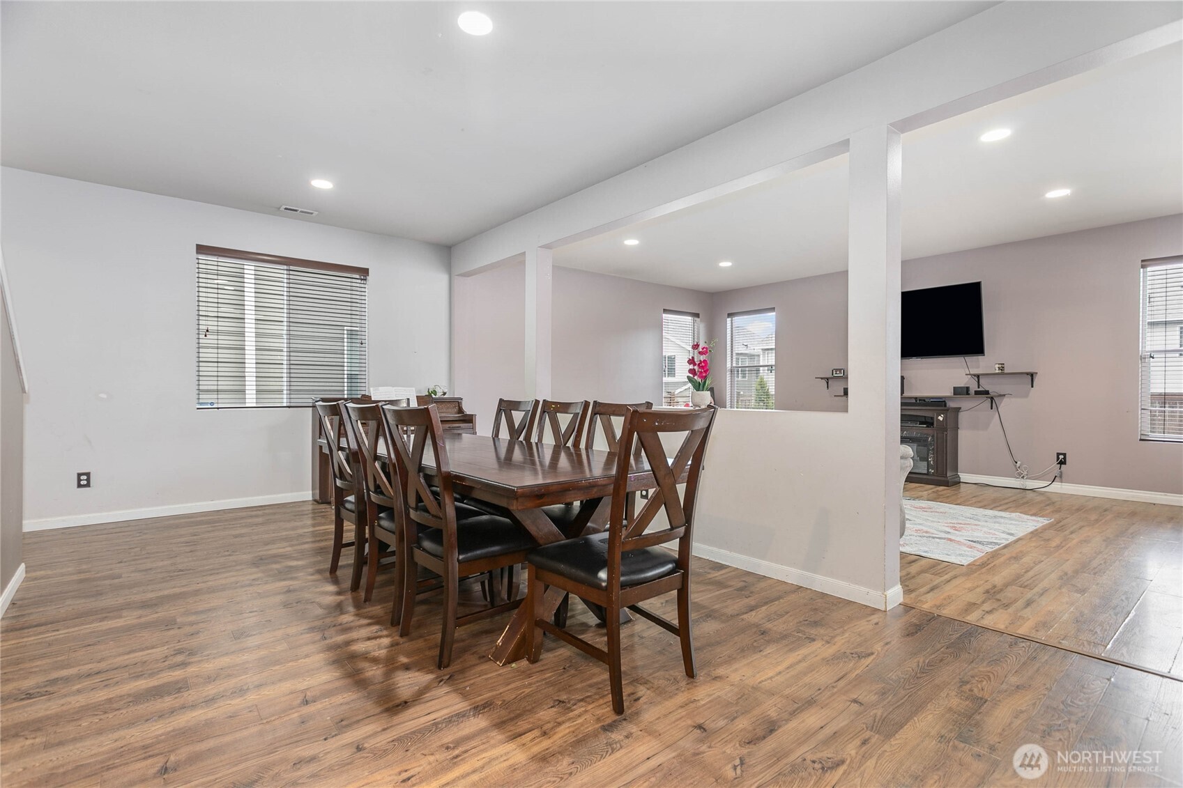 716 Brookstone Street , Mount Vernon, WA 98273