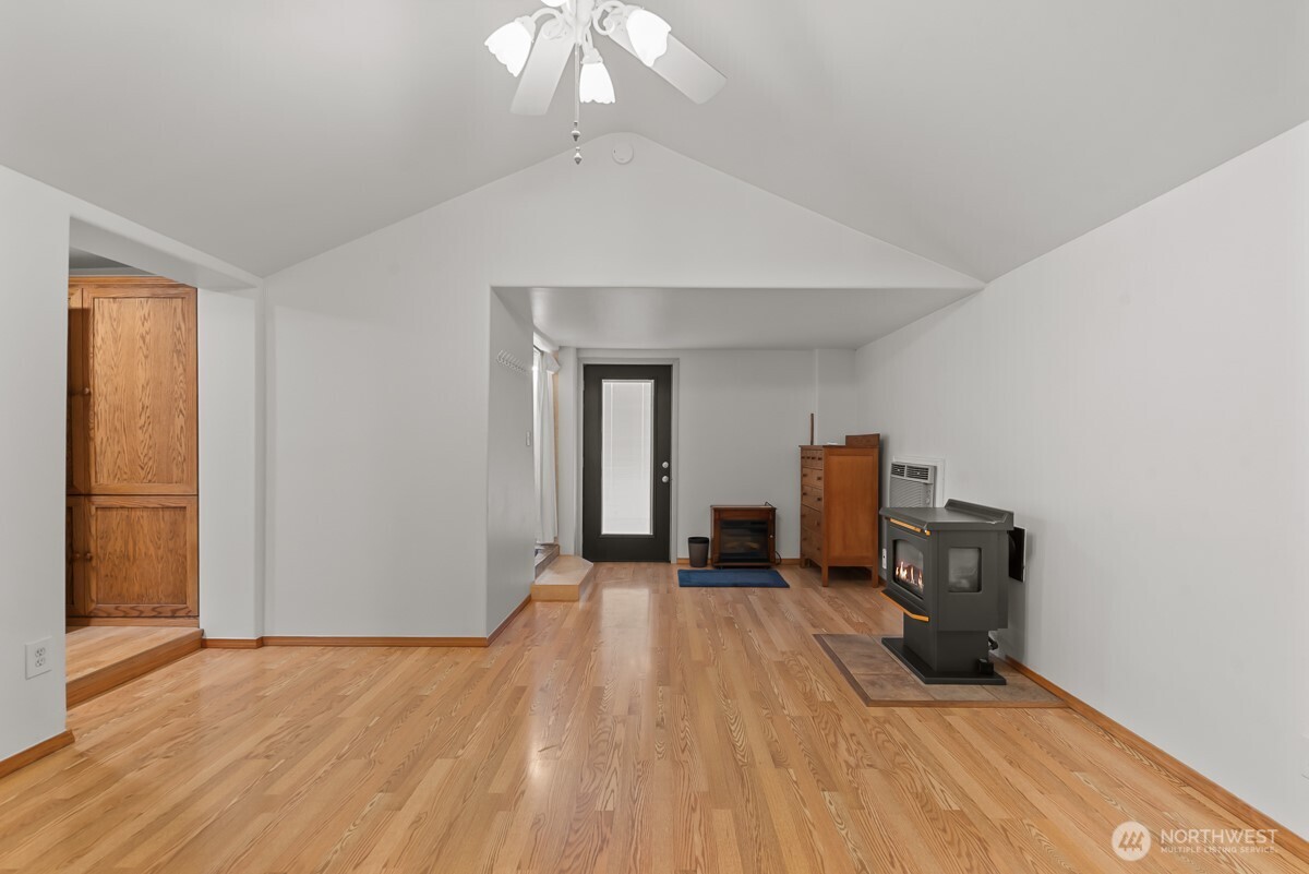 1134 Barton Square , East Wenatchee, WA 98802