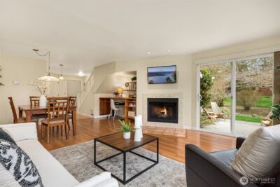 1049 Madison Avenue N, Bainbridge Island, WA 98110 - Photo 3