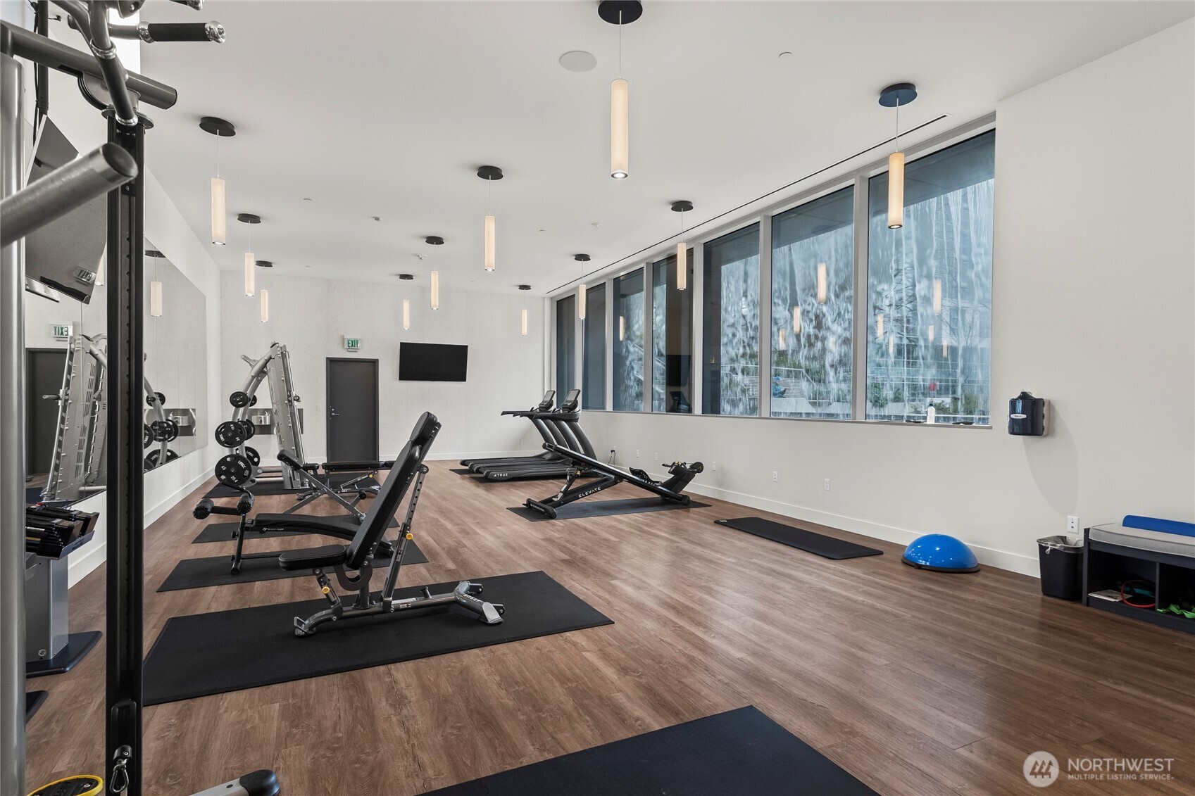 800 Columbia Street #703, Seattle, WA 98104