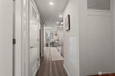 800 Columbia Street #703, Seattle, WA 98104 - Photo 4