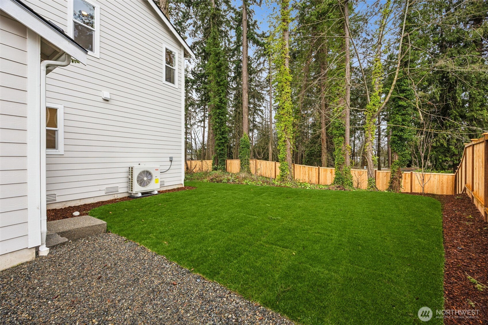 2207 Oak Court #8, Milton, WA 98354