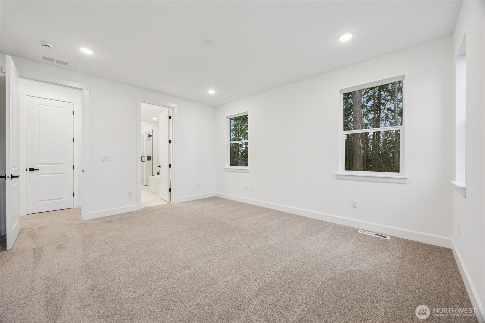 2207 Oak Court #8, Milton, WA 98354