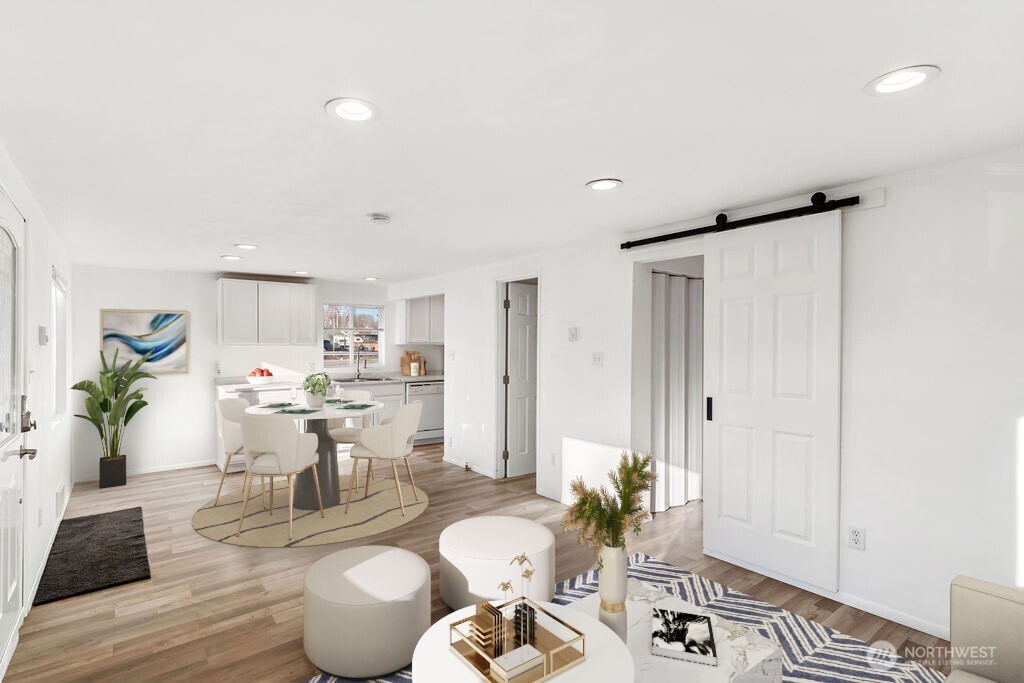 107 E Section Street , Mount Vernon, WA 98273