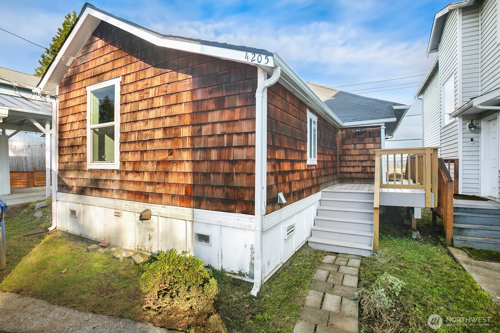 4205 34th Avenue S, Seattle, WA 98118