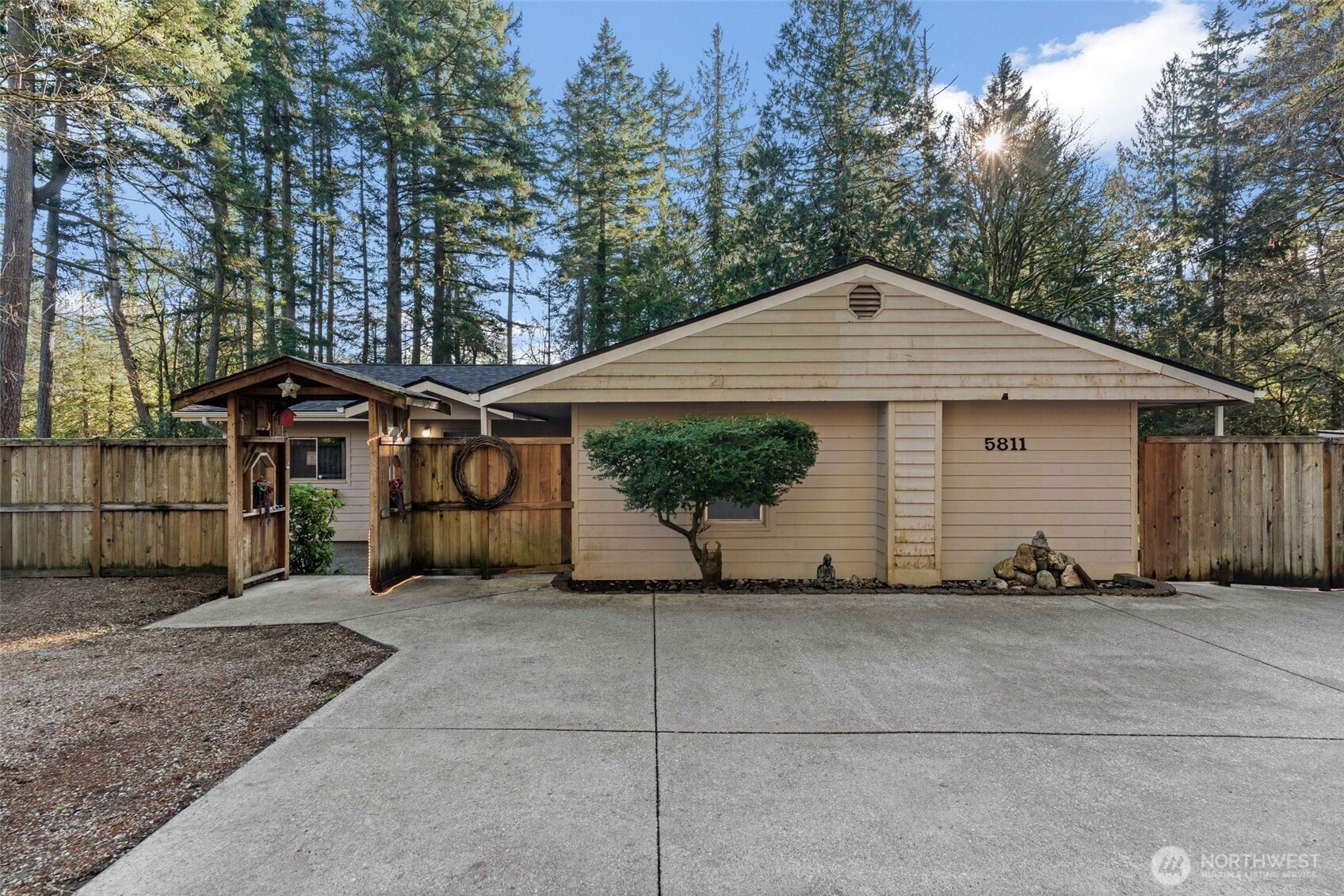5811 Wollochet Drive NW, Gig Harbor, WA 98335