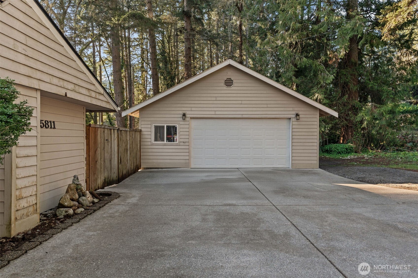 5811 Wollochet Drive NW, Gig Harbor, WA 98335
