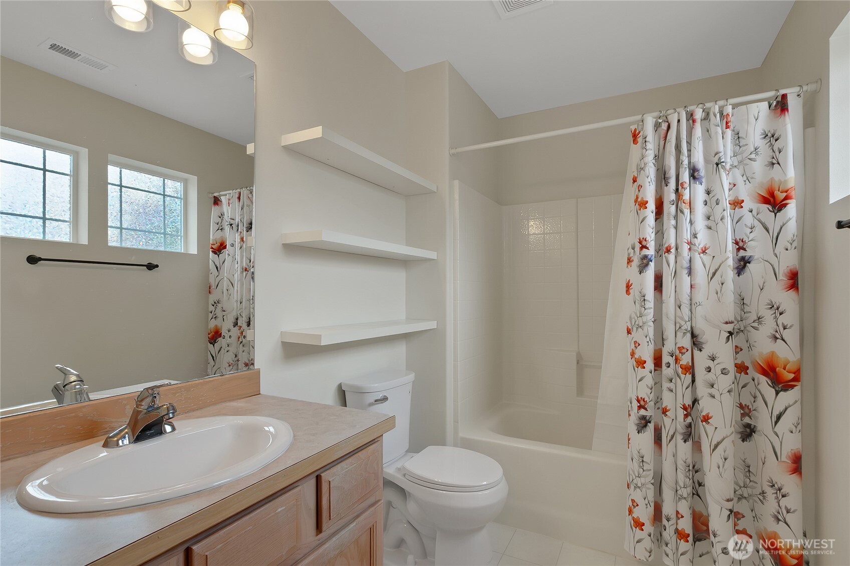 1285 Griggs Street , Dupont, WA 98327